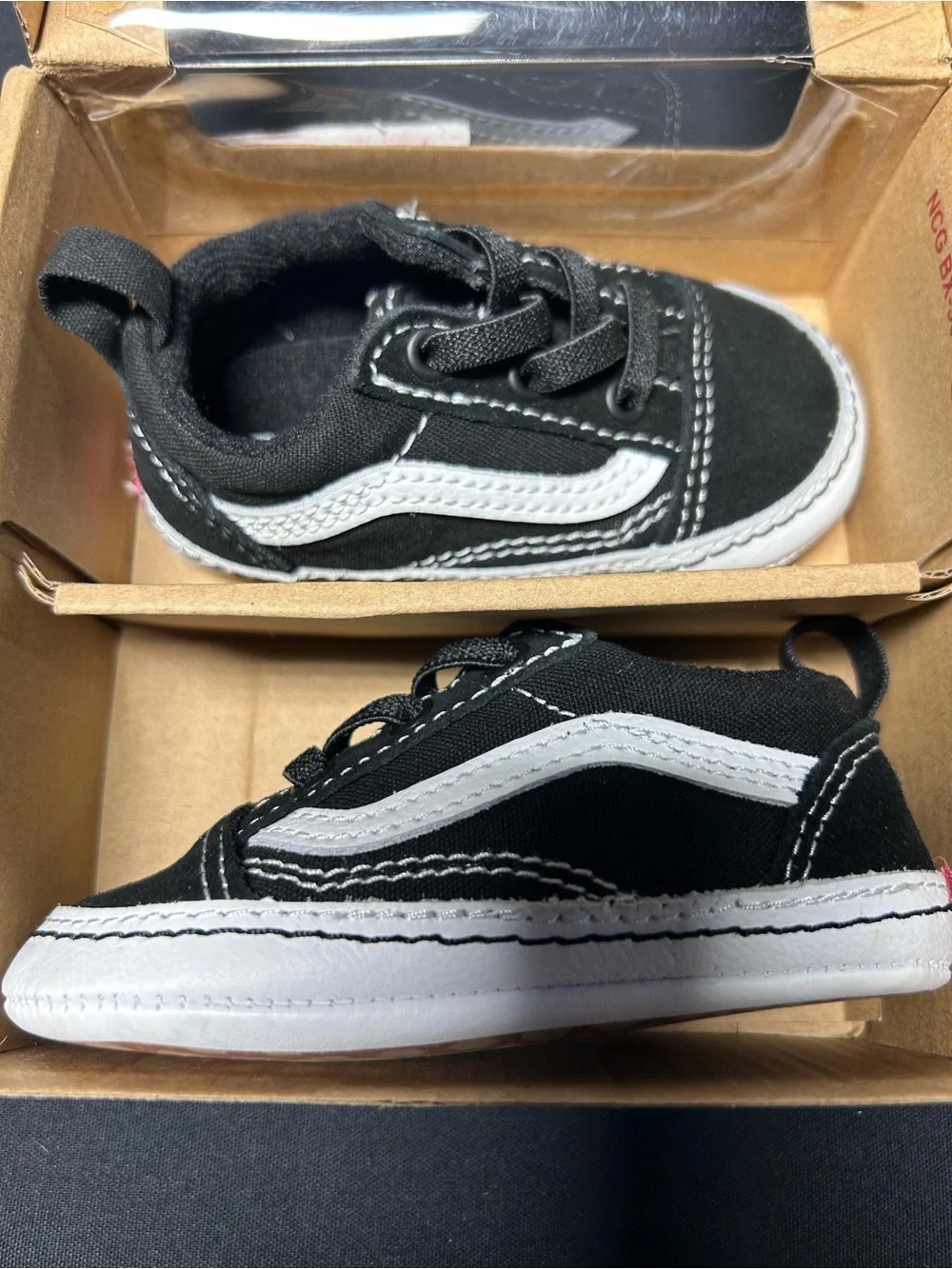 NIB Vans Infant Old Skool Crib Shoes Black/White Size 4 (6-9 Months)